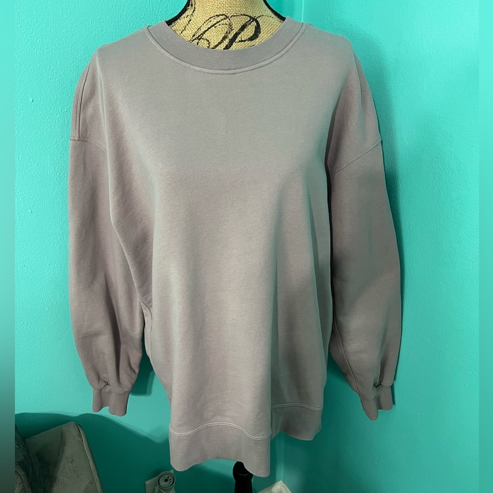 EUC Lululemon Men’s Pullover Long Sleeve Sweatshirt